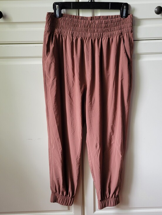 Vuori Pants - Vuori women's w villa jogger in hazelnut size medium